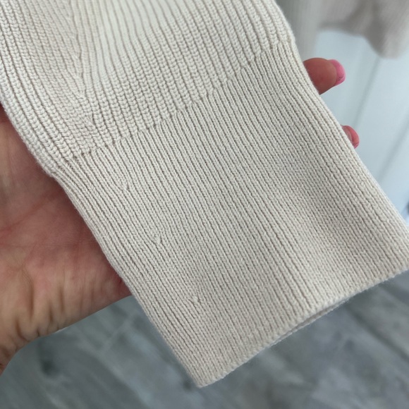 LULULEMON Merino Wool-Blend Ribbed Crewneck Sweater White Opal Size 4 - Picture 10 of 11